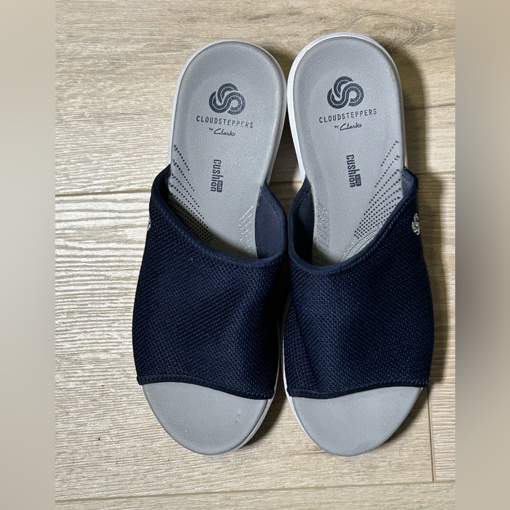 Cloudsteppers By Clark’s size 7